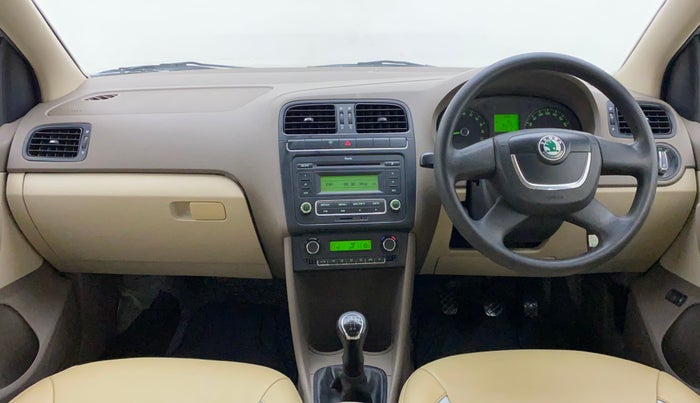 2012 Skoda Rapid ELEGANCE 1.6 TDI MT, Diesel, Manual, 82,404 km, Dashboard