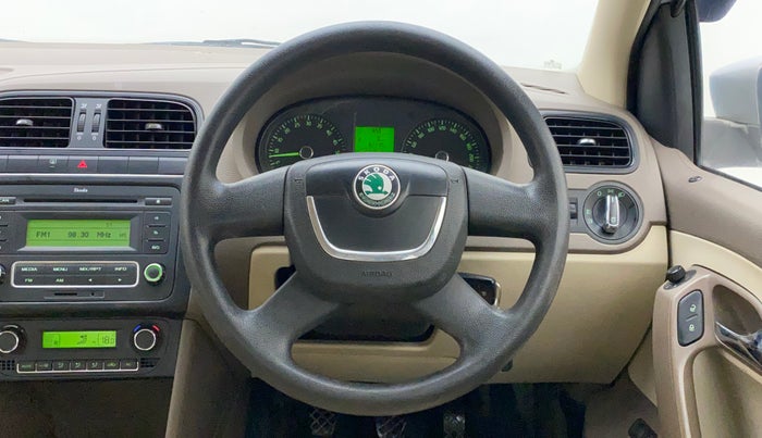 2012 Skoda Rapid ELEGANCE 1.6 TDI MT, Diesel, Manual, 82,404 km, Steering Wheel Close Up