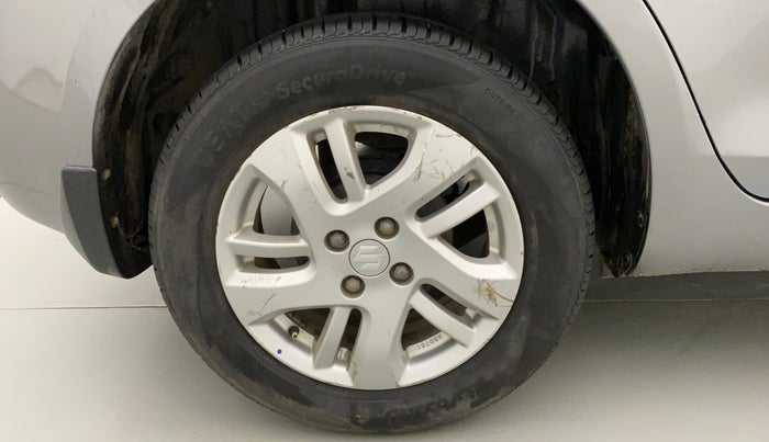 2014 Maruti Swift Dzire ZXI, Petrol, Manual, 72,202 km, Right Rear Wheel