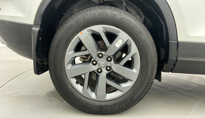 2022 Tata Safari XT+2.0 KRYOTEC, Diesel, Manual, 6,192 km, Right Rear Wheel