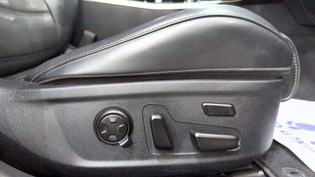 2018 Kia Stinger Gt (black Leather), Automatic, 124493 km, Drivers Side Adjustment Panel