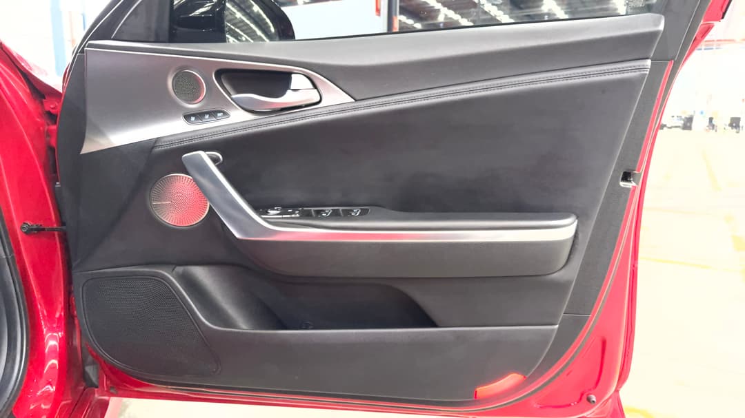 2018 Kia Stinger Gt (black Leather), Automatic, 124493 km, Speaker View