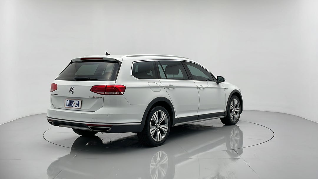 2017 Volkswagen Passat Alltrack 140 Tdi, Automatic, 112184 km, Right Back Diagonal (45- Degree) View