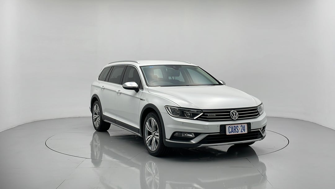 2017 Volkswagen Passat Alltrack 140 Tdi, Automatic, 112184 km, Right Front Diagonal (45- Degree) View