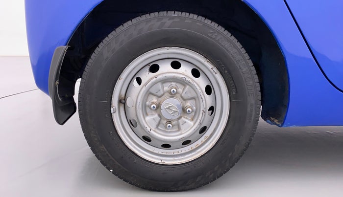 2016 Hyundai Eon ERA PLUS, Petrol, Manual, 29,779 km, Right Rear Wheel