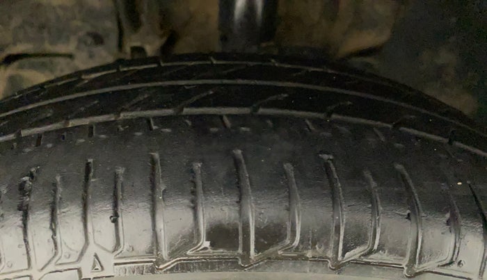 2017 Tata Tiago XE PETROL, Petrol, Manual, 1,19,094 km, Left Front Tyre Tread