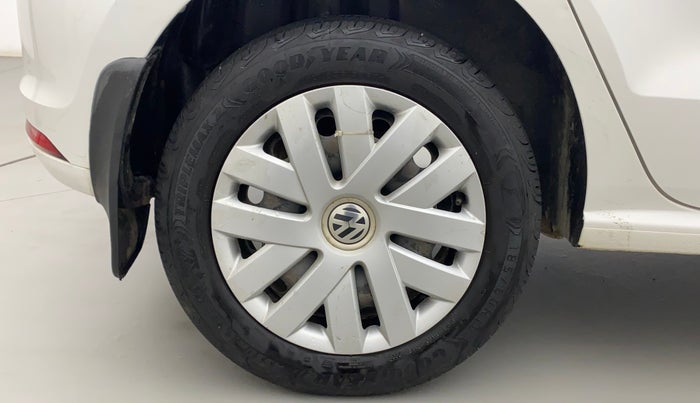 2017 Volkswagen Polo COMFORTLINE 1.2L, Petrol, Manual, 51,364 km, Right Rear Wheel