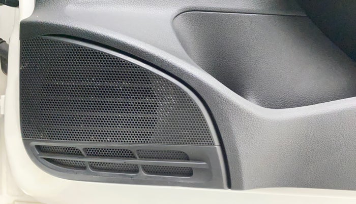 2017 Volkswagen Polo COMFORTLINE 1.2L, Petrol, Manual, 51,364 km, Speaker