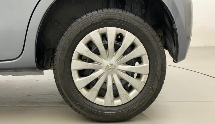 2013 Toyota Etios Liva G, Petrol, Manual, 1,02,136 km, Left Rear Wheel