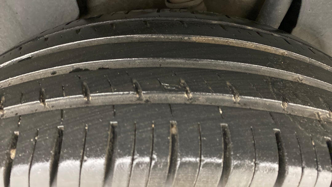 Right Rear Tyre Tread