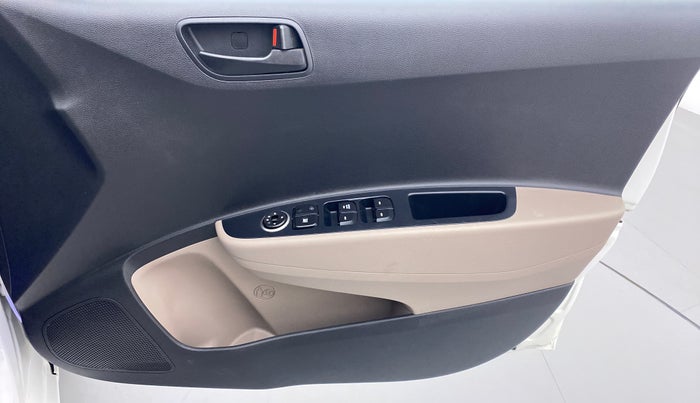 2017 Hyundai Grand i10 MAGNA 1.2 VTVT, Petrol, Manual, 13,586 km, Driver Side Door Panels Control
