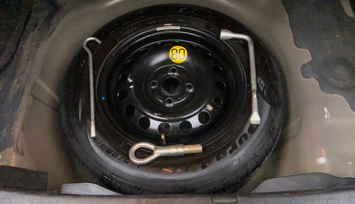 2015 Maruti Swift Dzire ZXI, Petrol, Manual, 79,746 km, Spare Tyre