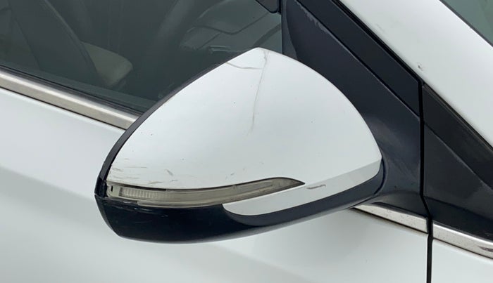 2021 Hyundai Verna SX 1.5 CRDI, Diesel, Manual, 35,447 km, Right rear-view mirror - Minor scratches