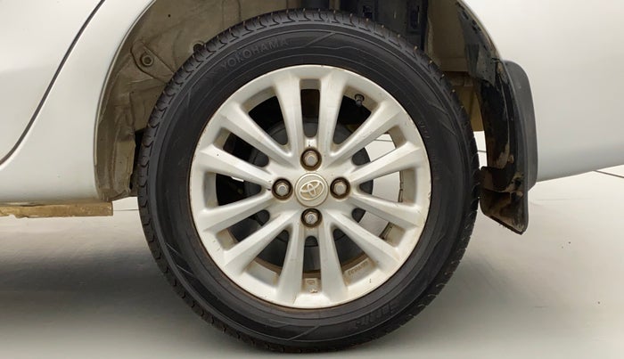 2011 Toyota Etios V, Petrol, Manual, 1,04,736 km, Left Rear Wheel