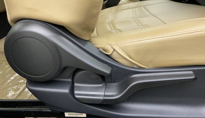 2019 Honda Amaze 1.2 SMT I VTEC, Petrol, Manual, 14,258 km, Driver Side Adjustment Panel