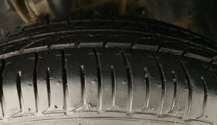 2017 Tata Tiago XM PETROL, Petrol, Manual, 29,795 km, Left Front Tyre Tread