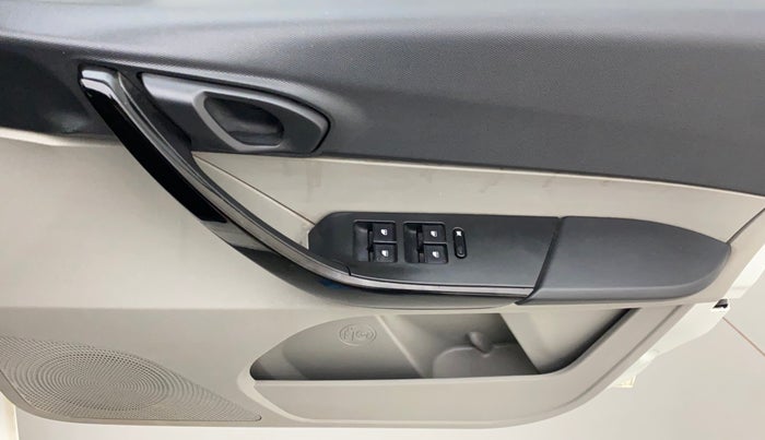 2017 Tata Tiago XM PETROL, Petrol, Manual, 29,795 km, Driver Side Door Panels Control