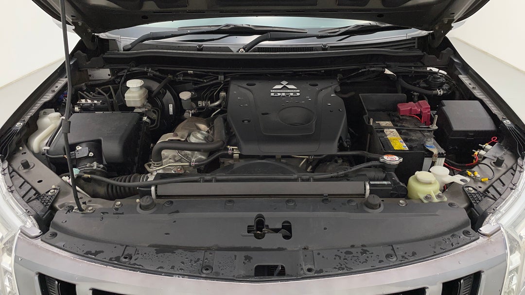 Open Bonnet (Engine)