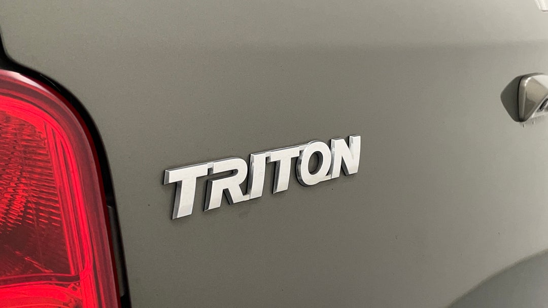 Badge (Boot Left Side)