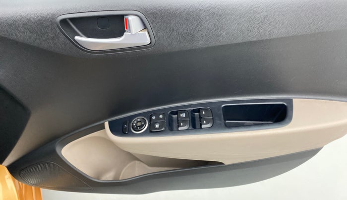 2017 Hyundai Grand i10 SPORTZ O 1.2, Petrol, Manual, 38,235 km, Driver Side Door Panels Control