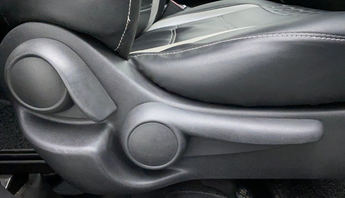 2017 Nissan Micra XV CVT, Petrol, Automatic, 39,634 km, Driver Side Adjustment Panel
