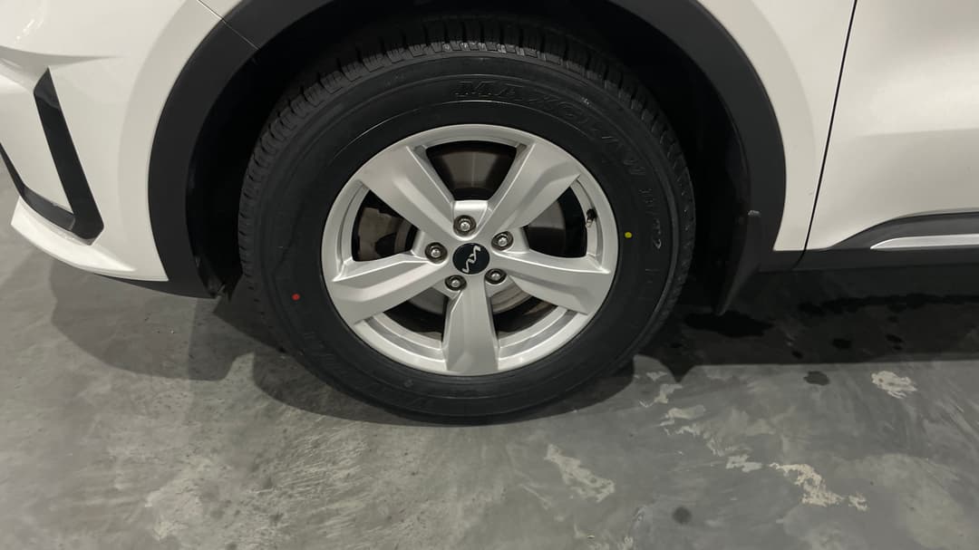 2023 Kia Sorento S 7 Seat, Automatic, 47052 km, Left Front Wheel