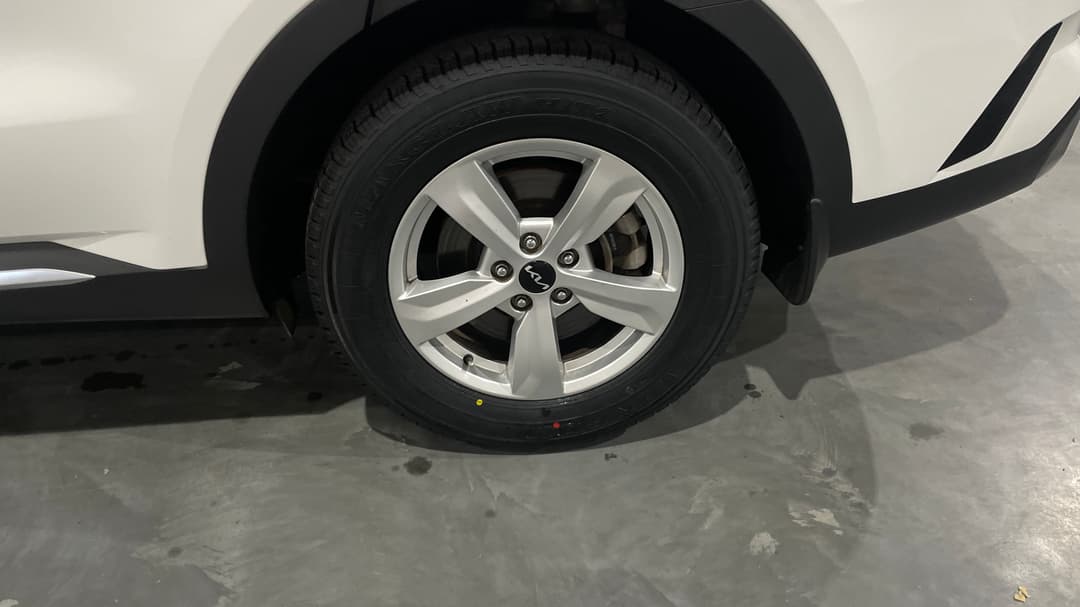 2023 Kia Sorento S 7 Seat, Automatic, 47052 km, Left Rear Wheel
