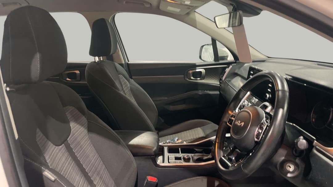 2023 Kia Sorento S 7 Seat, Automatic, 47052 km, Right Side Front Door Cabin View