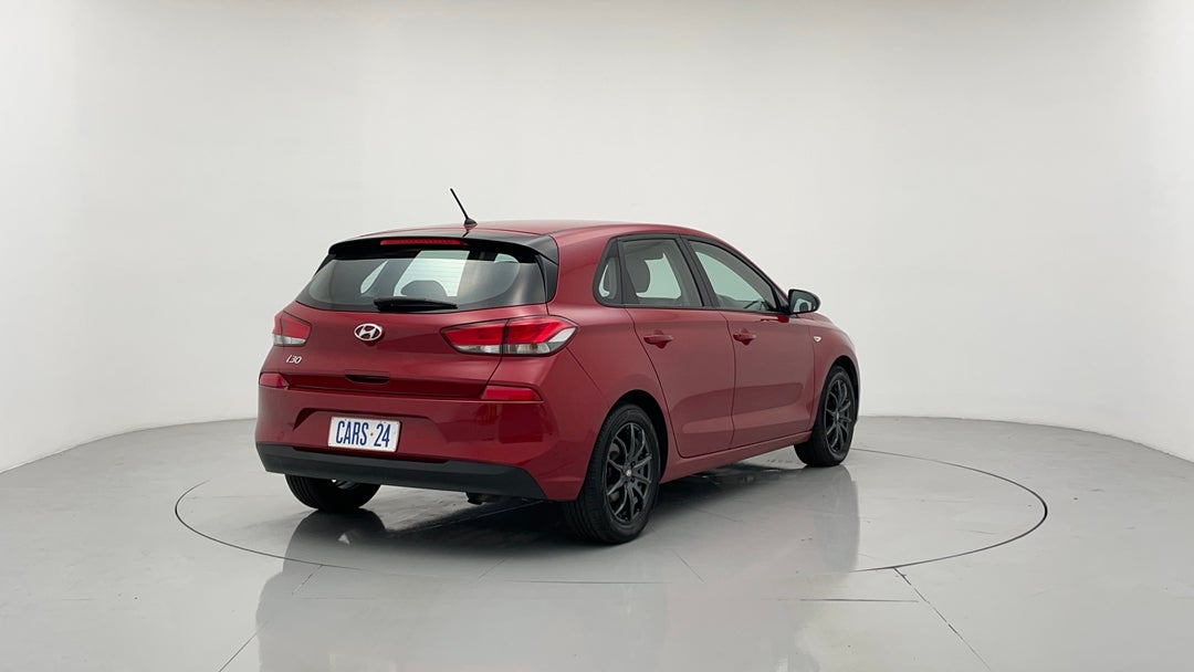 Right Back Diagonal (45- Degree) View