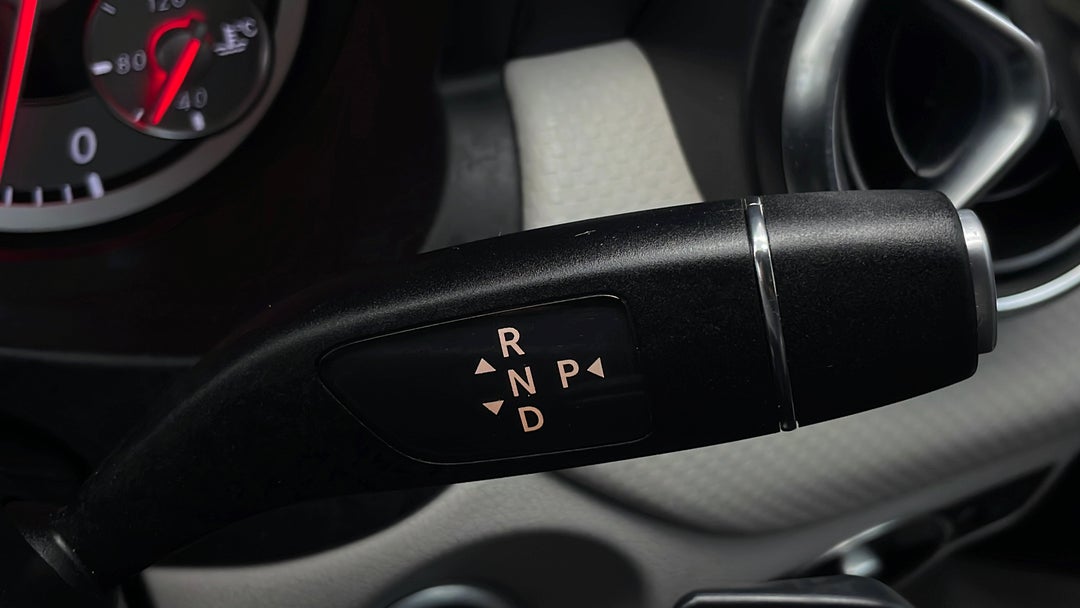 2015 Mercedes-benz A200 Be, Automatic, 95387 km, Gear Lever 