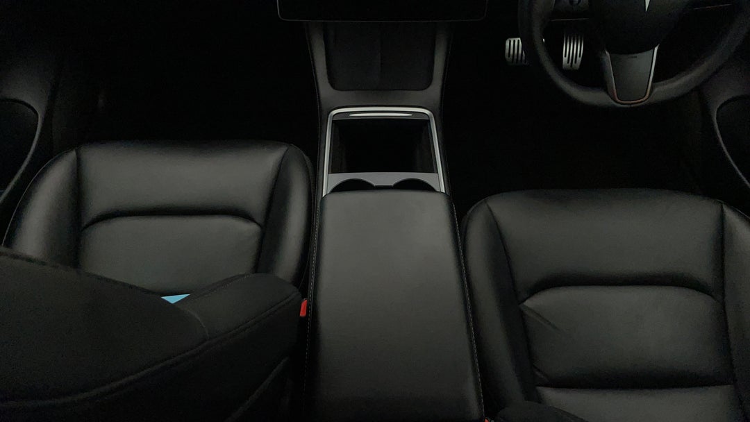 2020 Tesla Model 3 Standard Range RWD, Automatic, 50158 km, Center Console