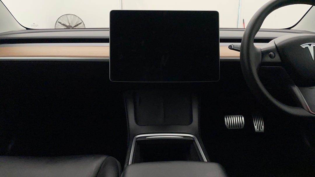 2020 Tesla Model 3 Standard Range RWD, Automatic, 50158 km, Dashboard View