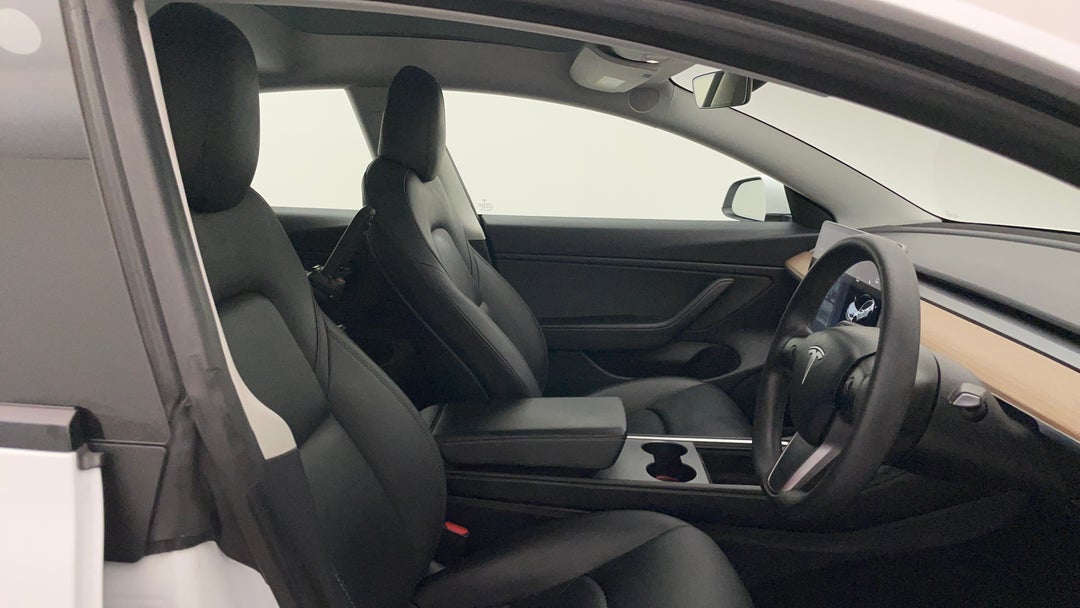 2020 Tesla Model 3 Standard Range RWD, Automatic, 50158 km, Right Side Front Door Cabin View