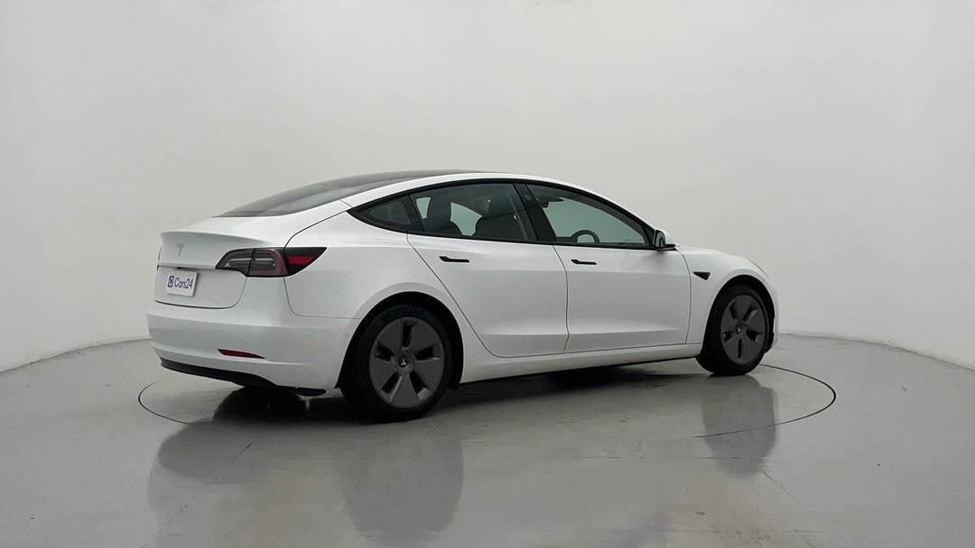 2020 Tesla Model 3 Standard Range RWD, Automatic, 50158 km, Right Back Diagonal (45- Degree) View