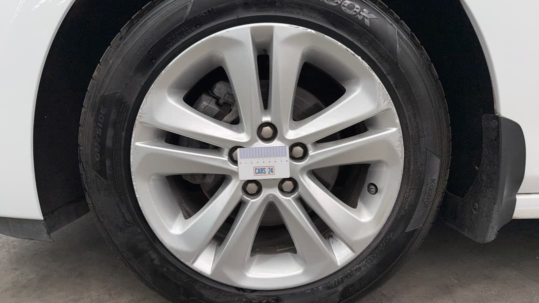 2017 Holden Astra Ls, Automatic, 128824 km, Wheels Rim Front LHS Gutter Rash