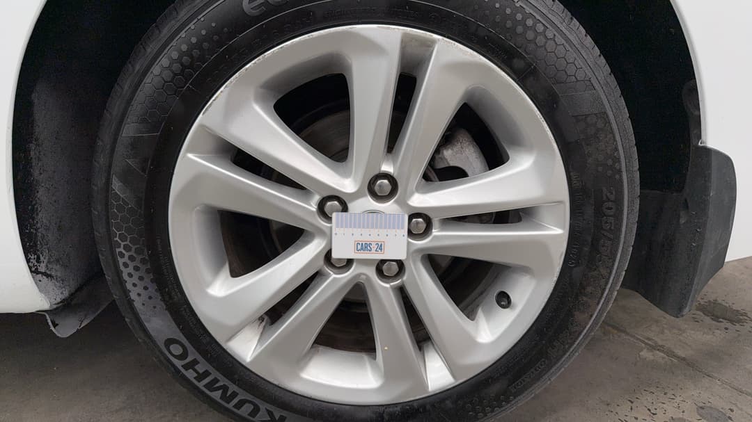 2017 Holden Astra Ls, Automatic, 128824 km, Wheels Rim Rear LHS Gutter Rash