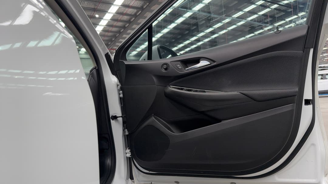 2017 Holden Astra Ls, Automatic, 128824 km, Speaker View