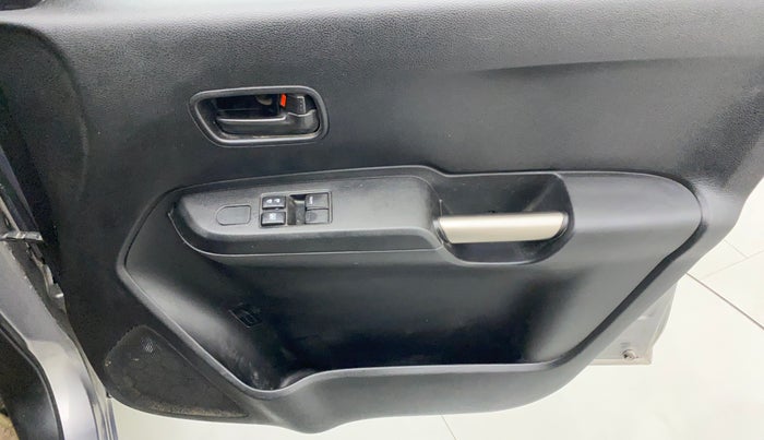 2019 Maruti IGNIS SIGMA 1.2 K12, Petrol, Manual, 50,179 km, Driver Side Door Panels Control