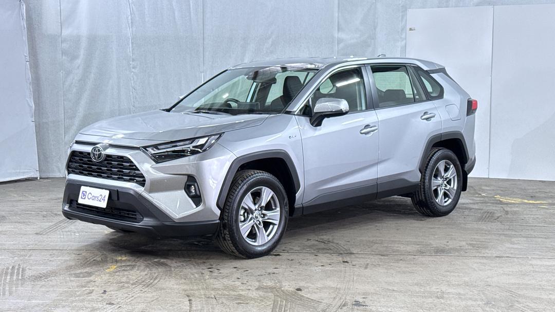 2025 Toyota RAV4 Gx (2WD) Hybrid, Automatic, 8664 km, Left Front Diagonal (45- Degree) View