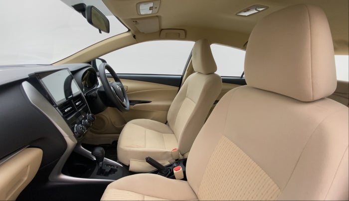 2021 Toyota YARIS J CVT, Petrol, Automatic, 15,778 km, Right Side Front Door Cabin