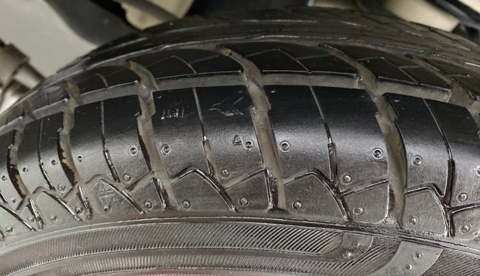 2018 Maruti Alto 800 LXI, Petrol, Manual, 56,281 km, Left Rear Tyre Tread