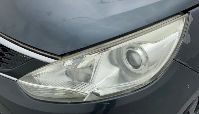 2015 Tata Zest XM PETROL, Petrol, Manual, 83,290 km, Left headlight - Minor scratches