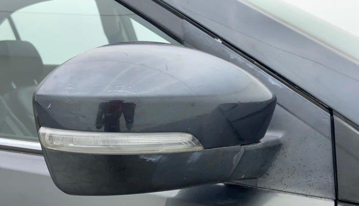 2015 Tata Zest XM PETROL, Petrol, Manual, 83,290 km, Right rear-view mirror - Cover has minor damage