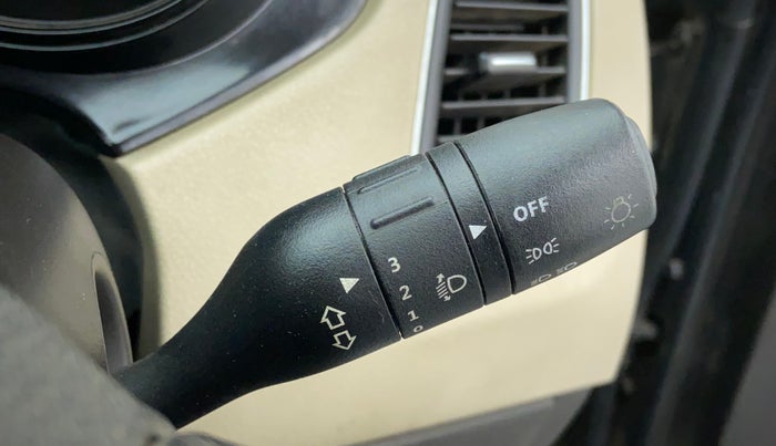 2015 Tata Zest XM PETROL, Petrol, Manual, 83,290 km, Combination switch - Turn Indicator not functional
