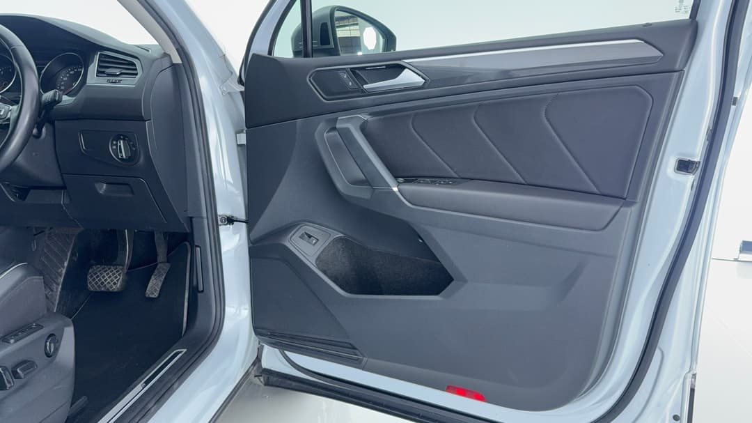 2018 Volkswagen Tiguan Allspace 162 Tsi Highline, Automatic, 61754 km, Speaker View
