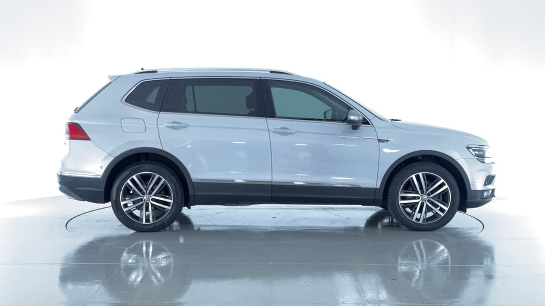 2018 Volkswagen Tiguan Allspace 162 Tsi Highline, Automatic, 61754 km, Right Side View