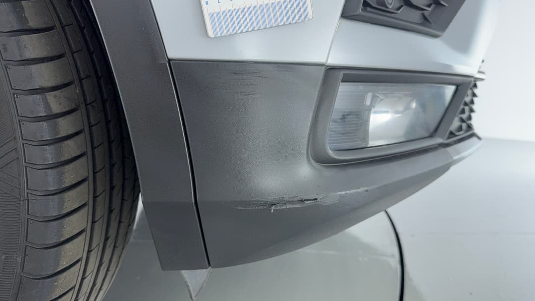 2018 Volkswagen Tiguan Allspace 162 Tsi Highline, Automatic, 61754 km, Bumper Front Scratch