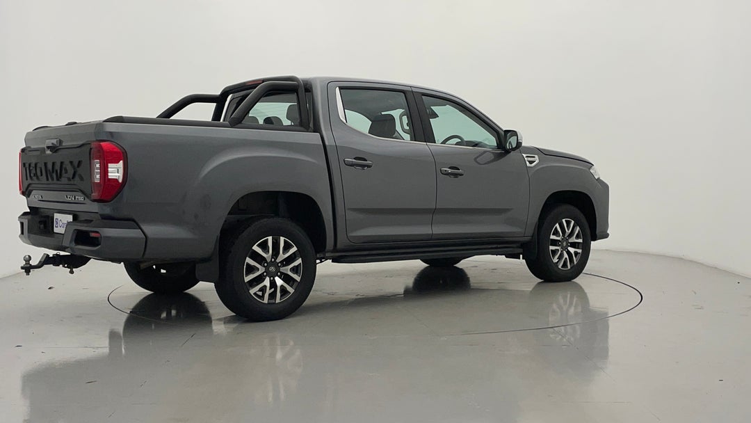 2022 LDV T60 Max Luxe (4x4), Automatic, 34813 km, Right Back Diagonal (45- Degree) View