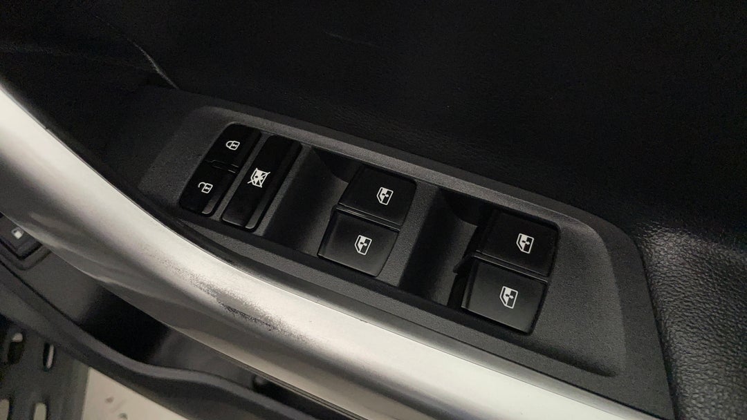 2022 LDV T60 Max Luxe (4x4), Automatic, 34813 km, Drivers Side Door Panel Controls