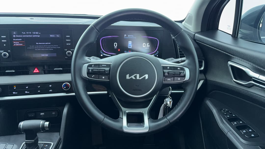 2024 Kia Sportage S (FWD), Automatic, 46520 km, Steering Wheel Close-up